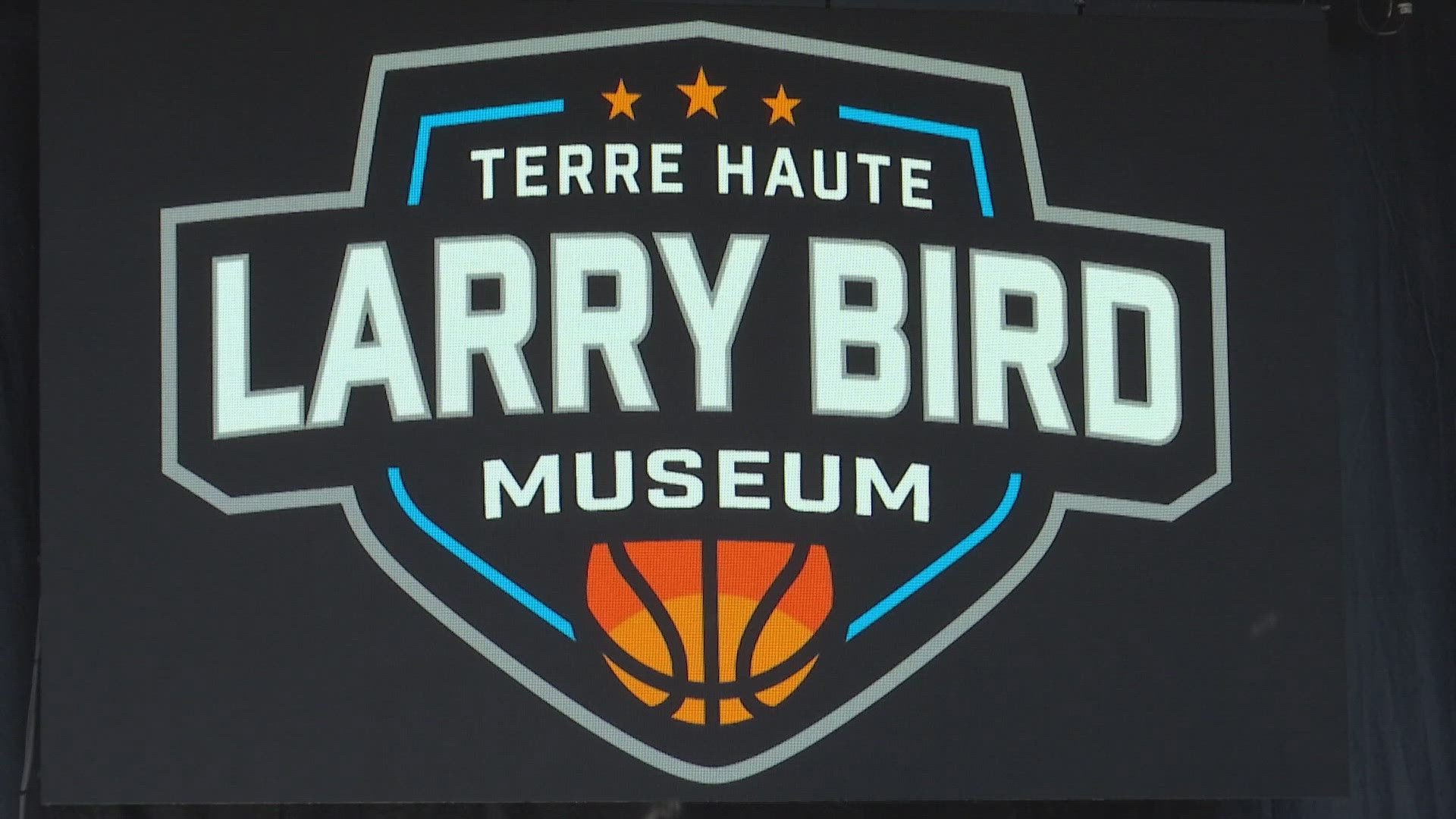 Larry Bird; dedicates Terre Haute museum chronicling To his basketball career
