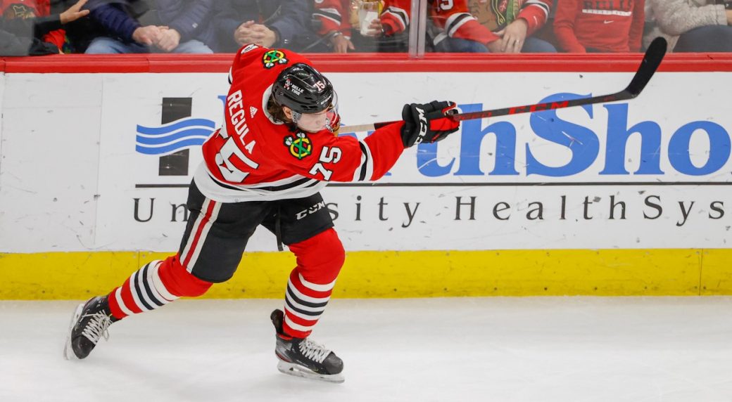 Boston Bruins sign A Top Experience Chicago Blackhawks star to one-year, two-way contract