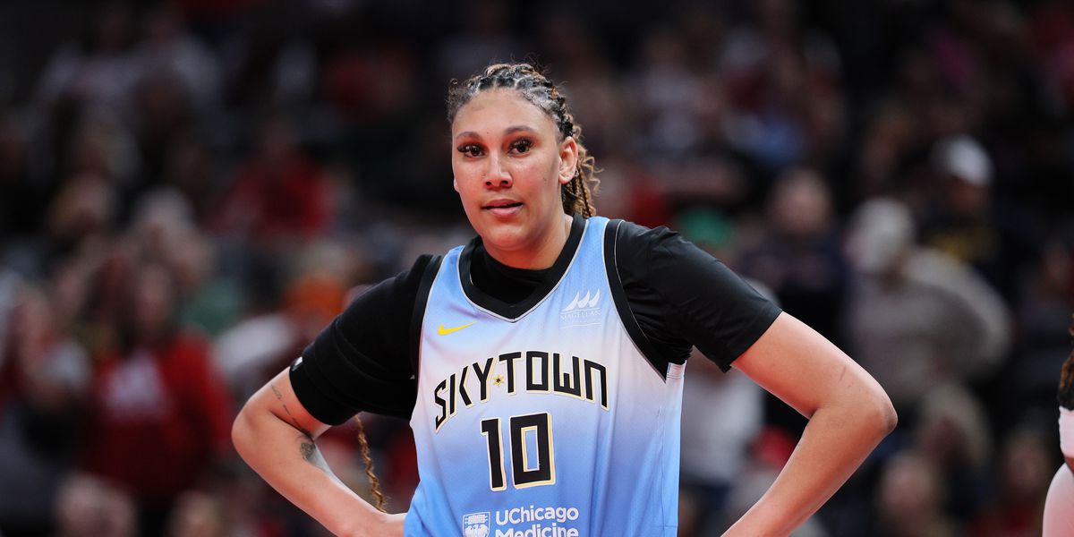 Could Kamilla Cardoso leave the Chicago Sky for the Golden State Valkyries?